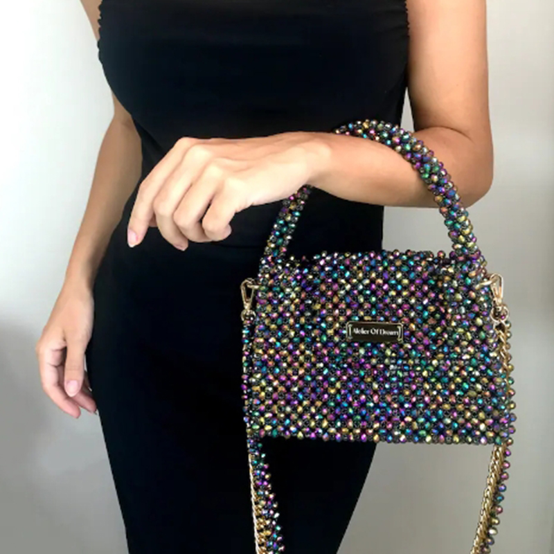 Luxury Bags Wholesale - กระเป๋าลูกปัดแบบใหม่ที่ทำด้วยมือกระเป๋าถือสุดหรูทำจากคริสตัลสีสันสดใสมีสายโซ่