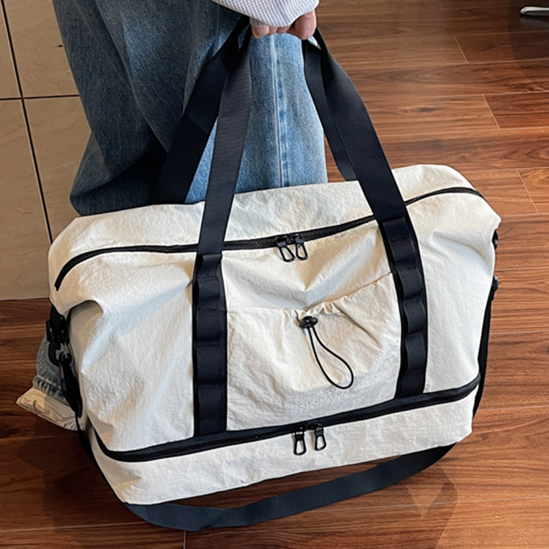 กระเป๋าเดินทางขนาดใหญ่พร้อมช่อ - Weekender Bag Duffle บทวิจารณ์และราคา