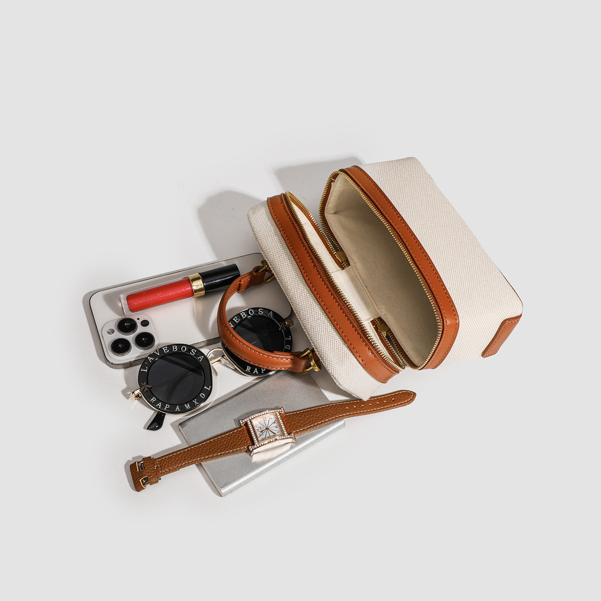 กล่องอาหารกลางวันประกบผ้าใบย้อ - Luxury Bags Jacquemus บทวิจารณ์และราคา